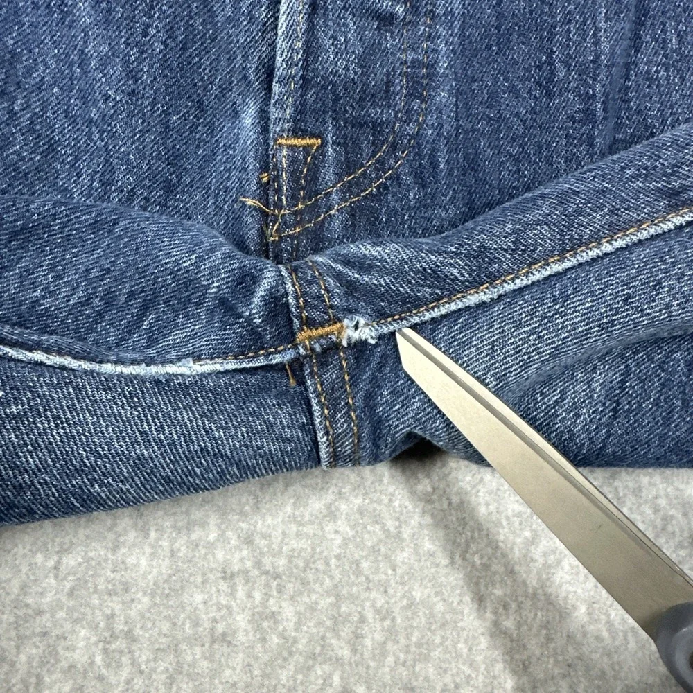Levis 501 Jeans Men's 34x34 Blue Button Fly Denim Original Straight Medium Wash
